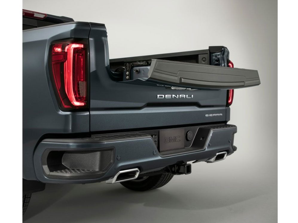 New car features: GMC MultiPro Tailgate