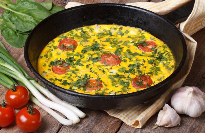 Egg-White Omelette with Spinach, Tomato and Cheddar