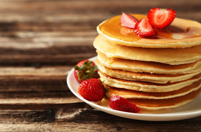 Weekend breakfast recipes: strawberry cinnamon pancakes