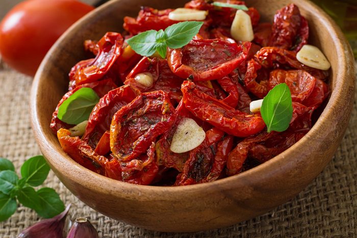 Herbed Sun-Dried Tomatoes in Oil