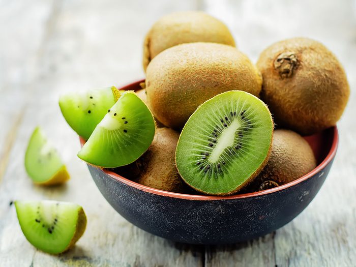 Kiwi fruit in bowl