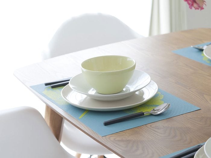 Use a clipboard to hang placemats