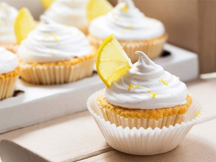 Lemon cream cupcakes