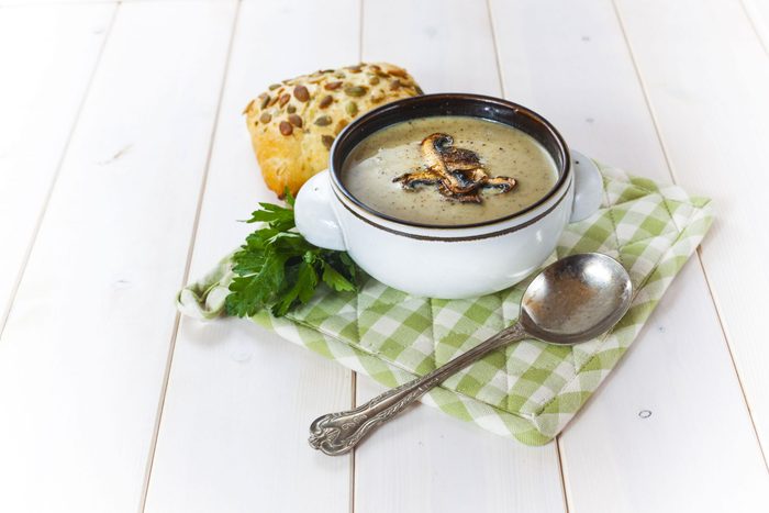 Chestnut and mushroom soup