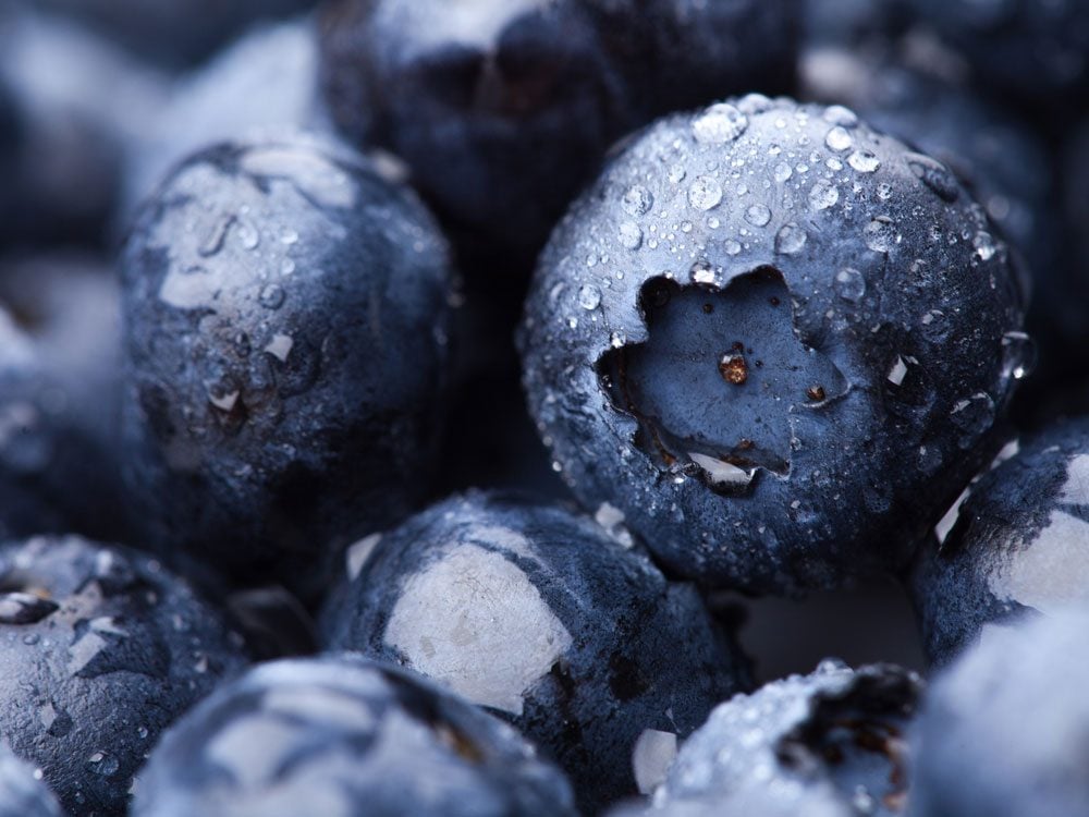 top organic foods to buy - blueberries