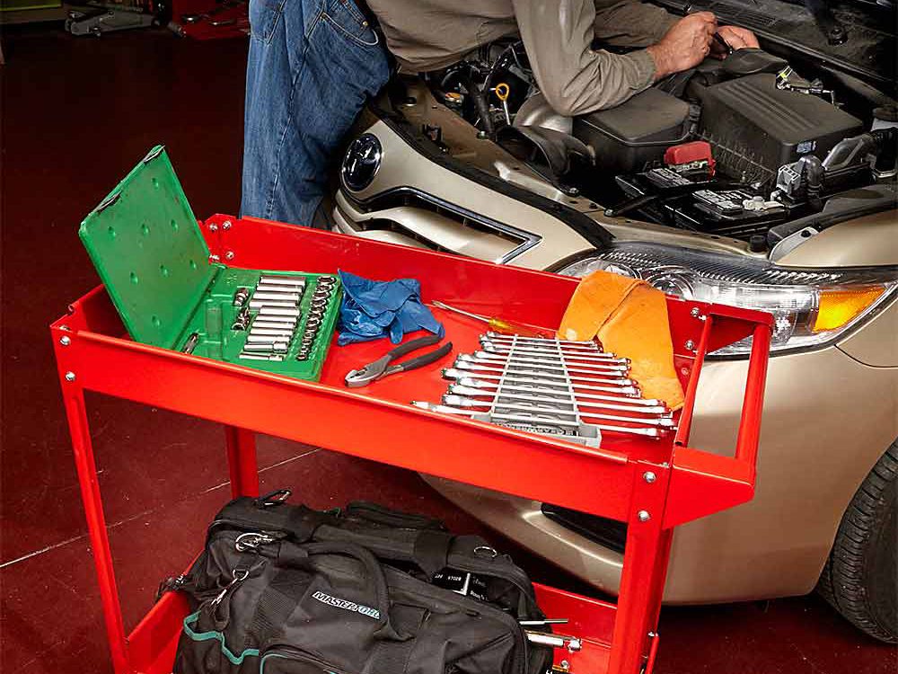 Keep Your Tools Within Reach with a Rolling Cart