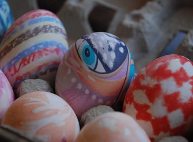 Silk-Dyed Easter Eggs