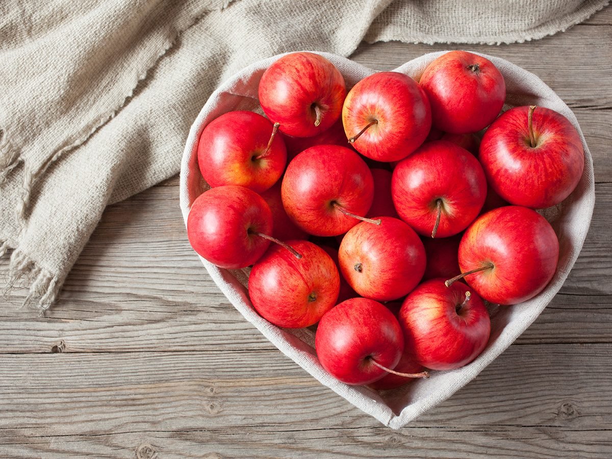 Benefits of Apples: How They Do a Good | Reader's Digest Canada