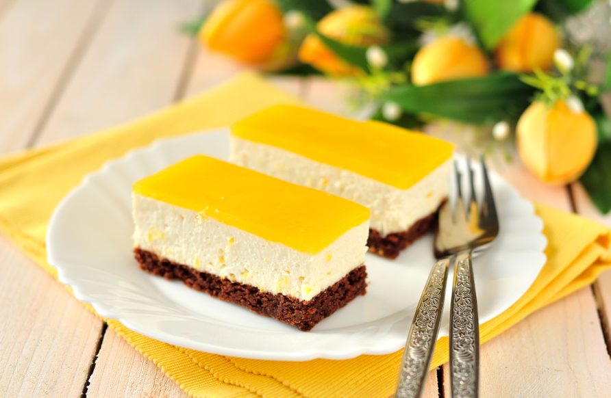 Lemon cheesecake bars are one of the best summer dessert recipes