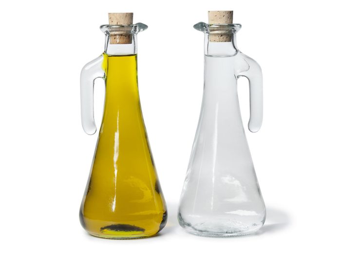 Oil and vinegar cruets