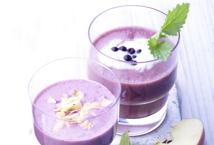 Wild Blueberry and Apple Smoothie