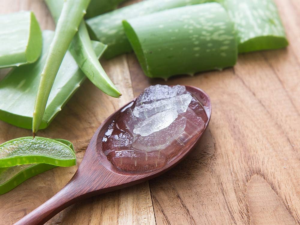 Aloe is one of the many home remedies for burns