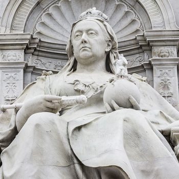 Queen Victoria facts - statue of Queen Victoria