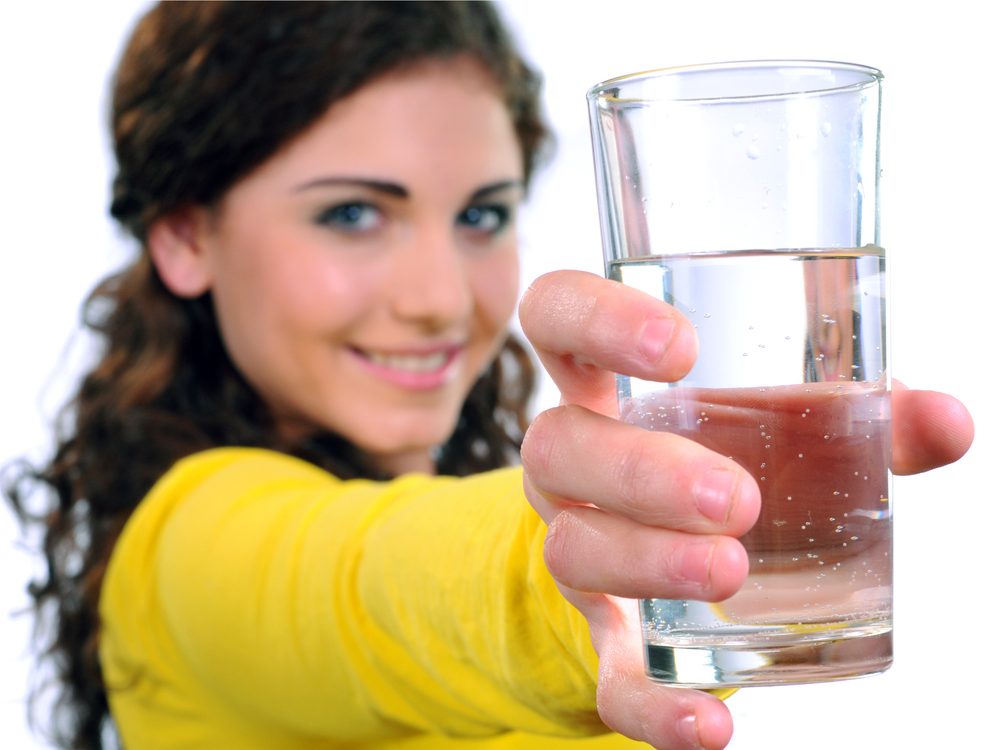 Water is a good drink choice for diabetics.