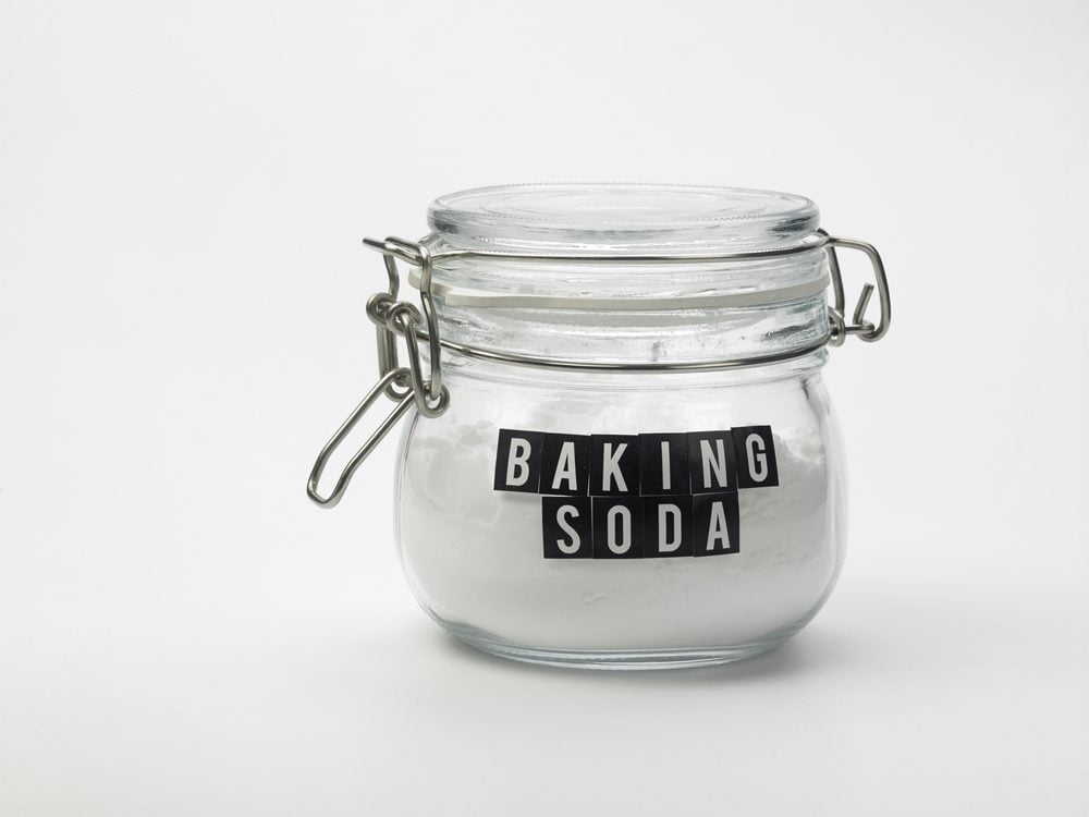 Baking soda is a poison ivy home remedy you'll be grateful to know.