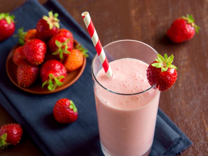 Strawberry-yogurt smoothie