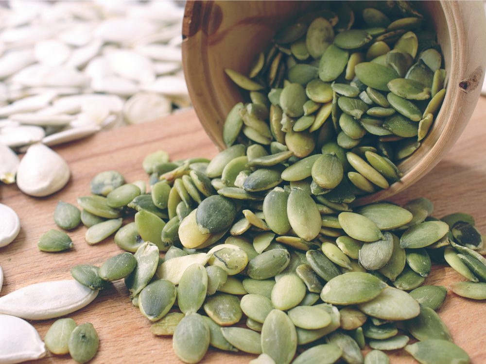Pumpkin seeds are a healthy green food that helps you lose weight