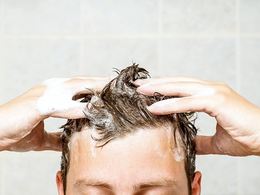 showering mistakes - You're showering wrong if you don't condition your scalp
