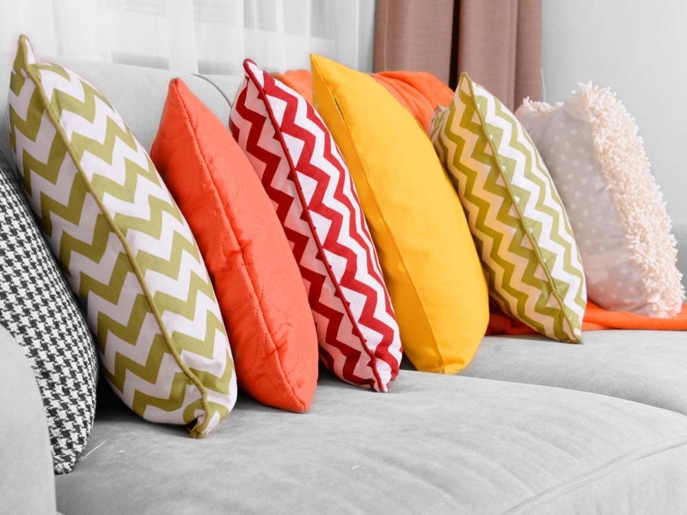Assorted coloured pillows
