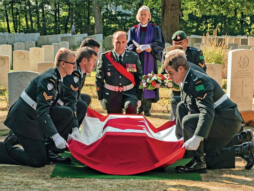 Burial ceremony of Private Kenneth Donald Duncanson