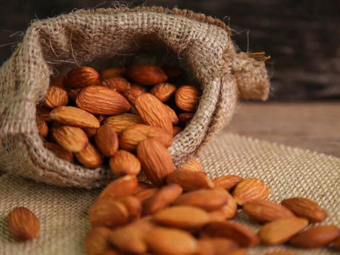 Don't eat raw almonds if they taste bitter