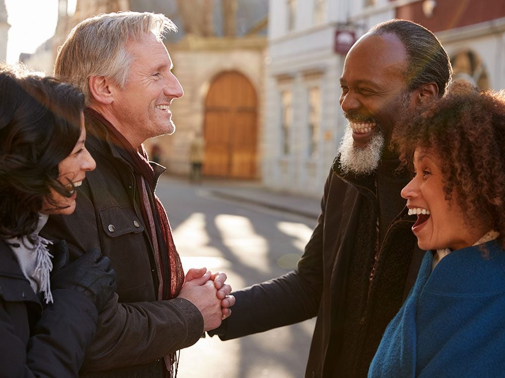 How to greet someone when you travel the world