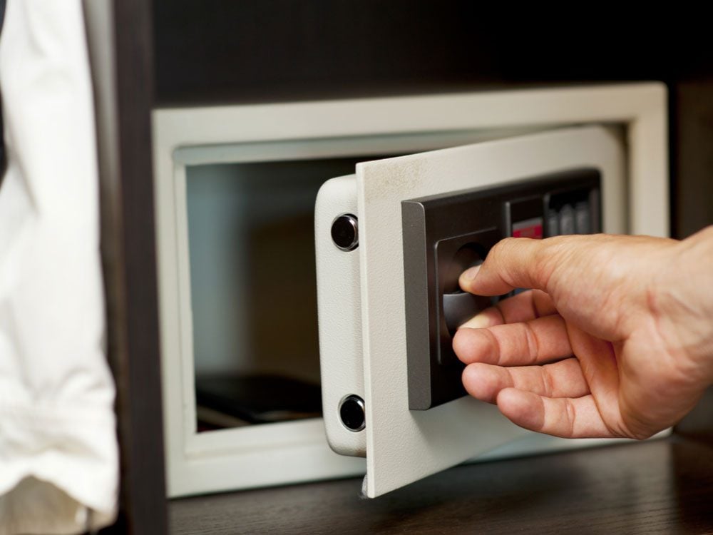 The Sneaky Way Thieves Can Break Into A Hotel Safe Reader S Digest