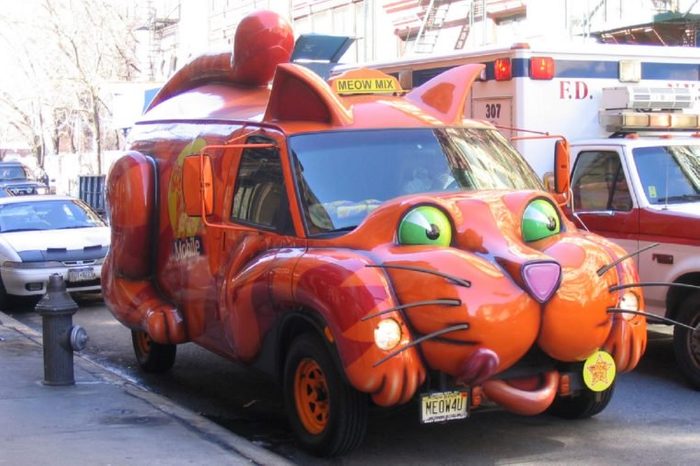 Car shaped like a cat on the streets of New York