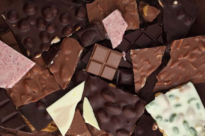  Chocolate bar/ chocolate bar pieces / nut chocolate/ chocolate background
