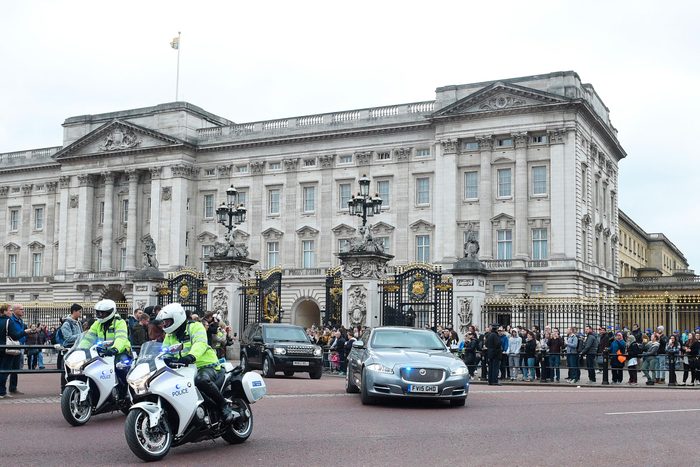 British Parliament leaving Buckingham Palace