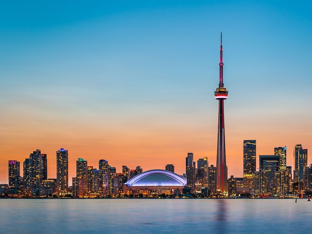 Best places to visit in Canada - CN Tower