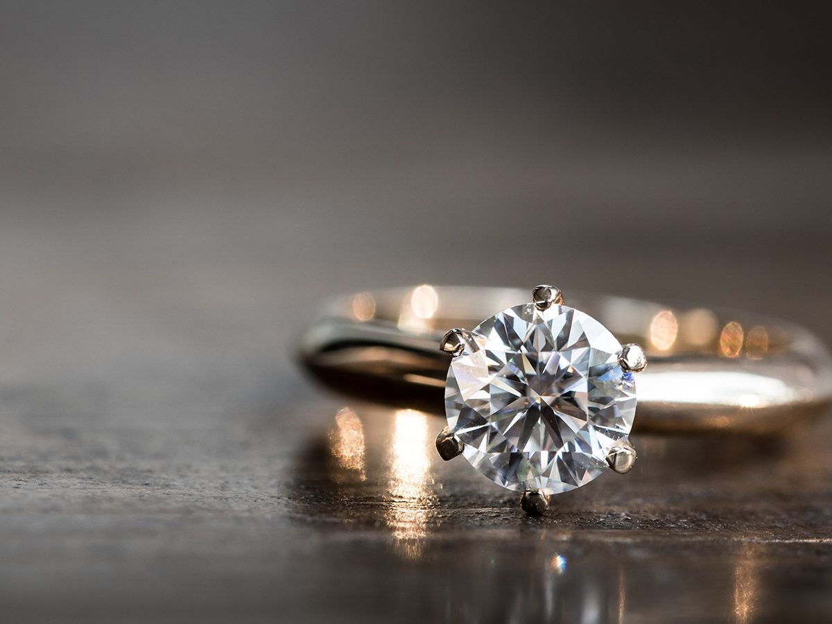 Best Reader's Digest jokes of all time - engagement ring