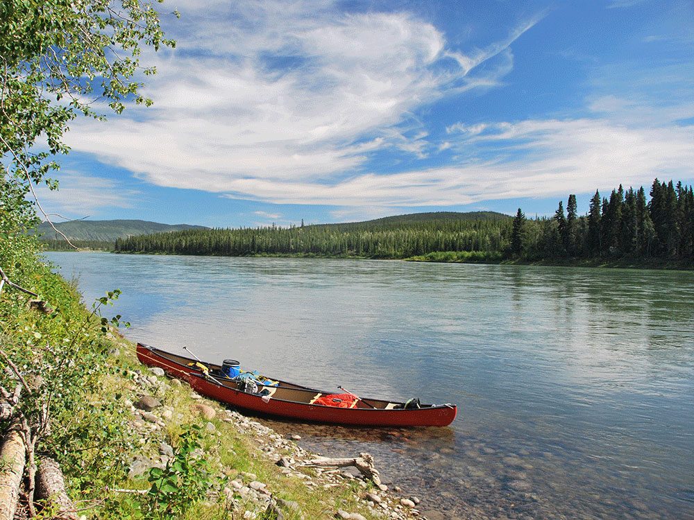 Living in Canada - Canoe Yukon River