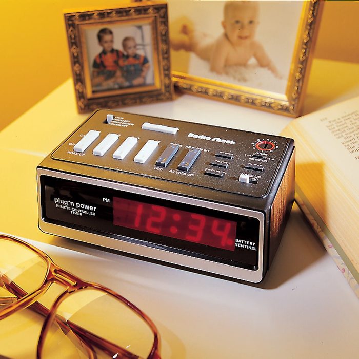 '90s alarm clock