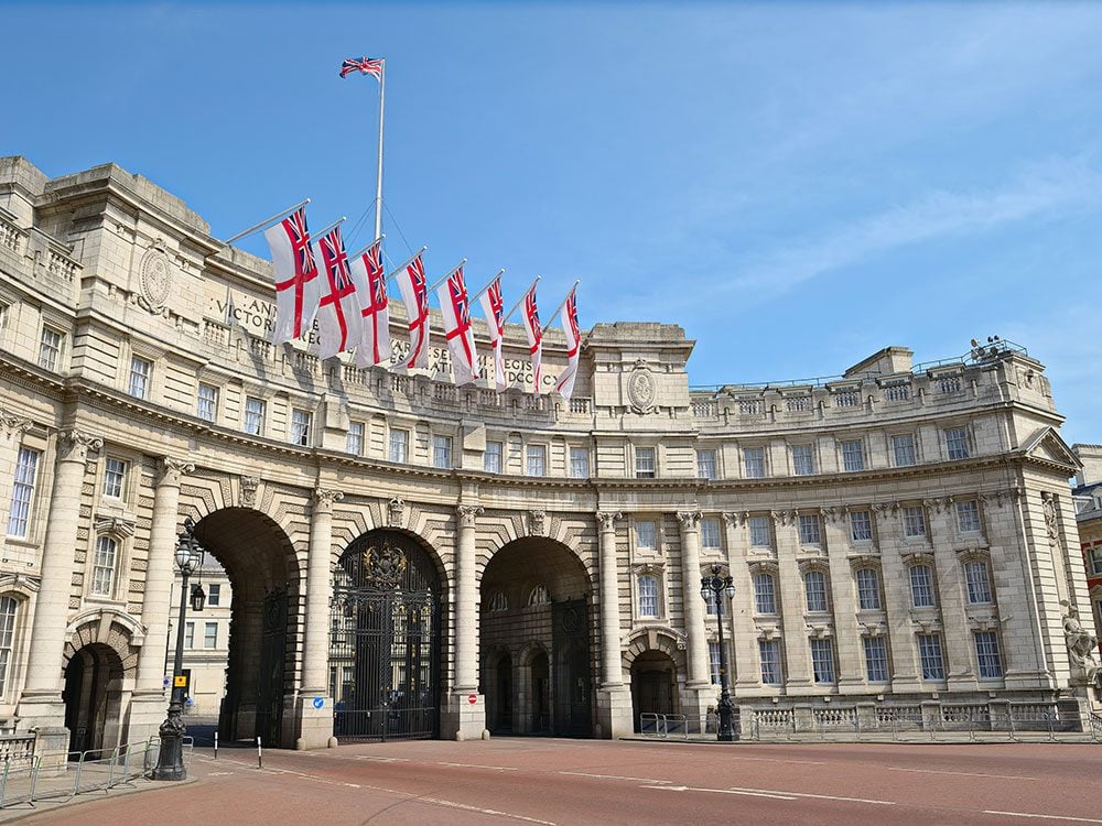 London attractions - Admiralty Arch