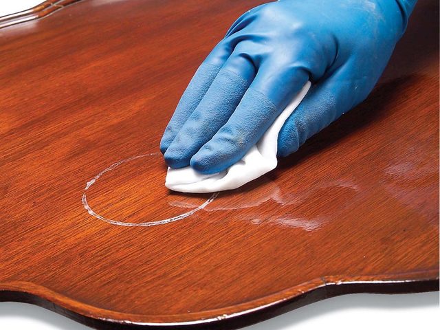 removing water stain on wood