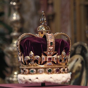 How Much Are The Crown Jewels Worth - St. Edward's Crown