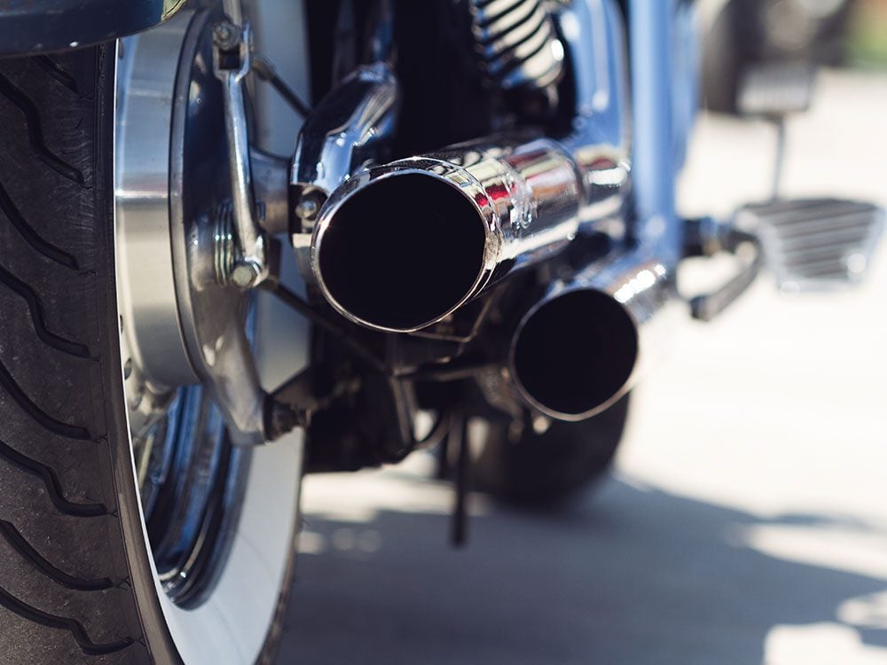 How to clean motorcycle exhaust pipes