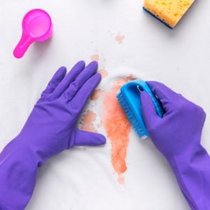 Cleaning with bleach - how to use bleach on laundry