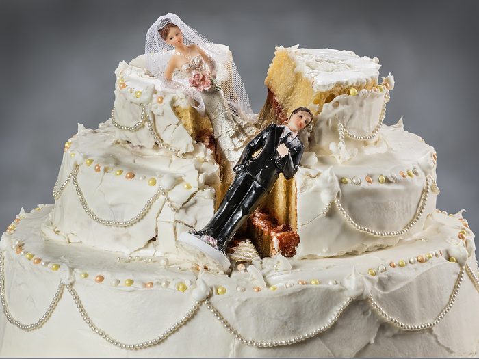 How to fix a broken relationship - ruined wedding cake