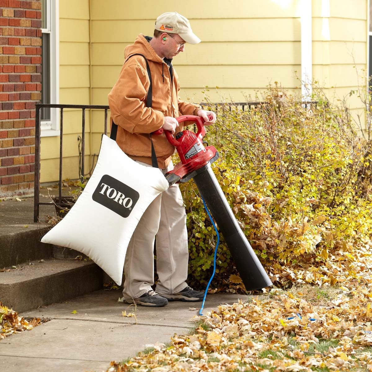 How to Get Rid of Leaves with a Yard Vac