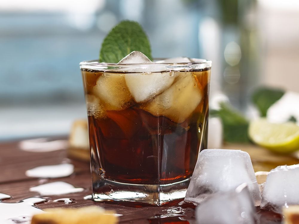 Puerto Rico facts - rum and coke