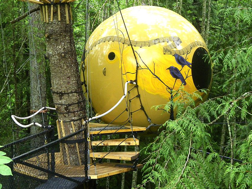 Quirky hotels across Canada - Free Spirit Spheres
