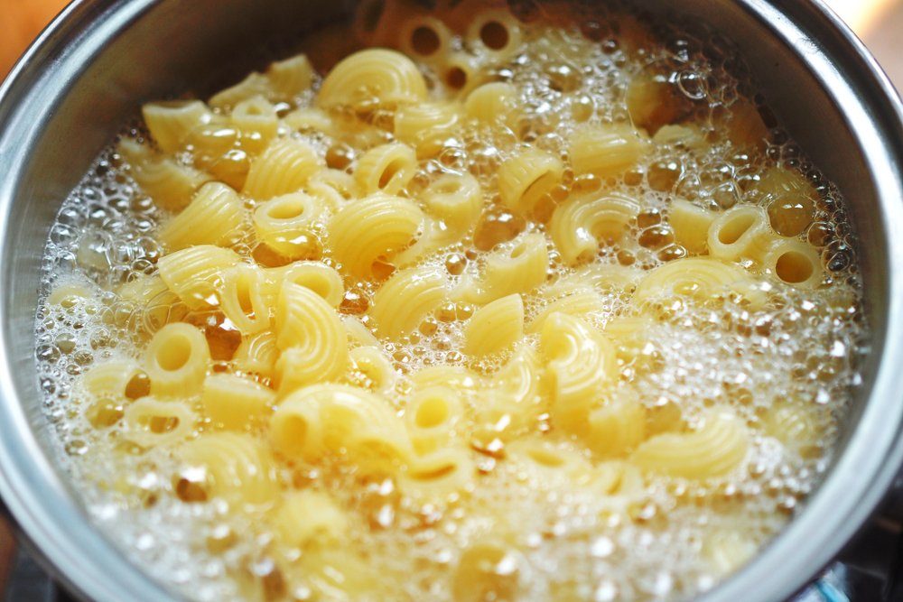cooking mistakes - Macaroni in boiling water