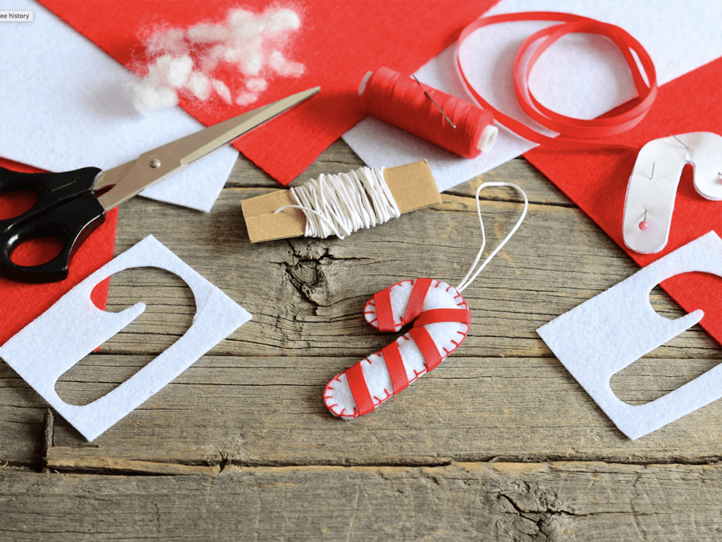 Duke fertilizer mouse or rat How to Make Christmas Decorations From Scratch | Reader's Digest