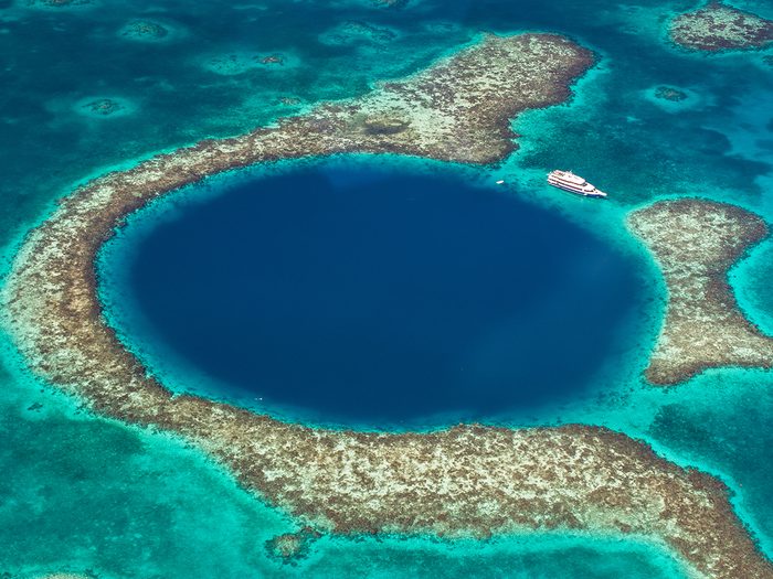 Belize Blue Hole - Belize Barrier Reef