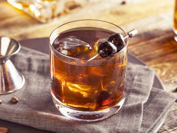 Maple old fashioned cocktail recipe