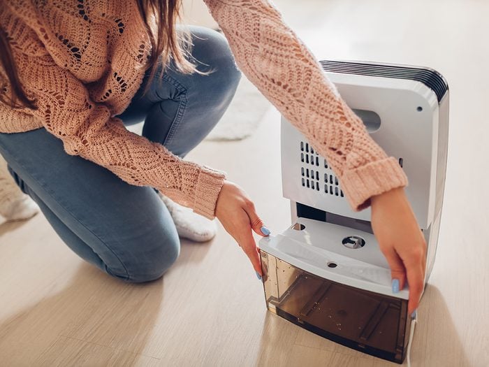 How to cool down a room without AC - dehumidifier