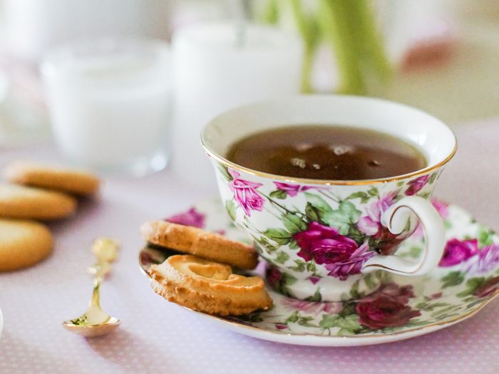 History jokes - tea in a pretty teacup