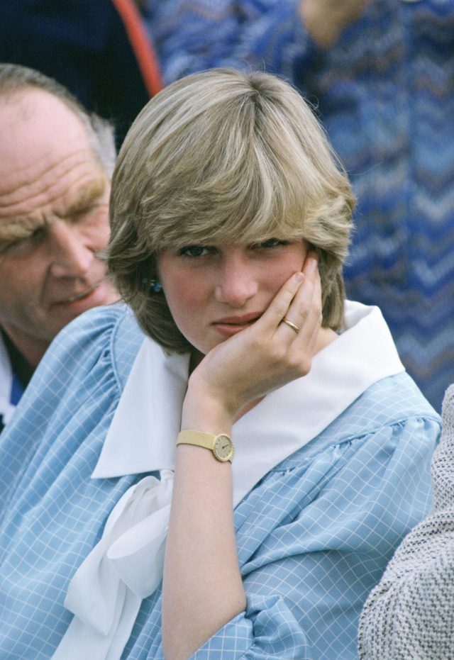 Princess Diana body language - Diana Pregnant With First Baby